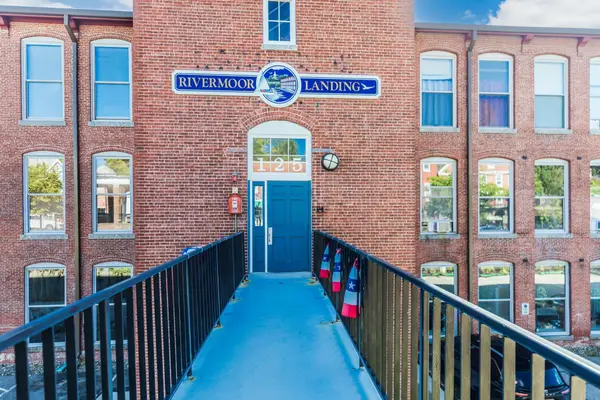 125 Main Street #64, Newmarket, NH 03857