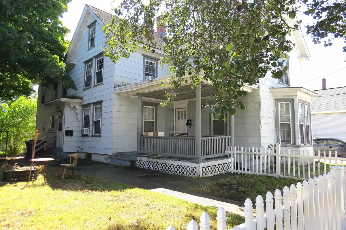22 Kinsley Street, Nashua, NH 03060 - #1