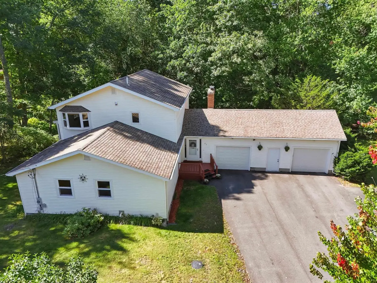 23 Scotland Avenue, Salem, NH 03079 - #1