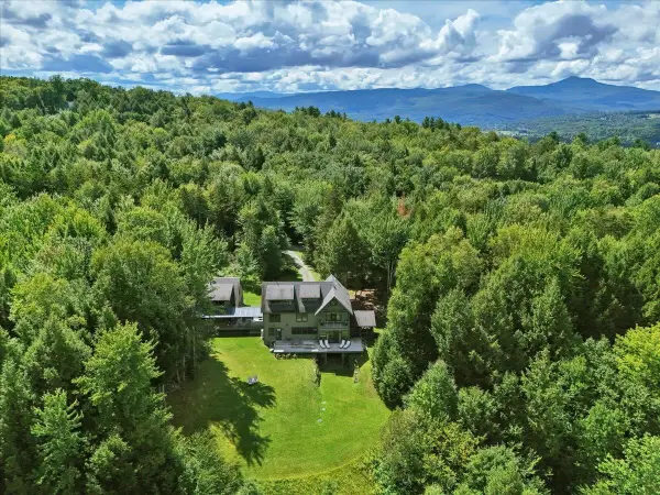 470 Evergreen Woods Road, Waterbury, VT 05677