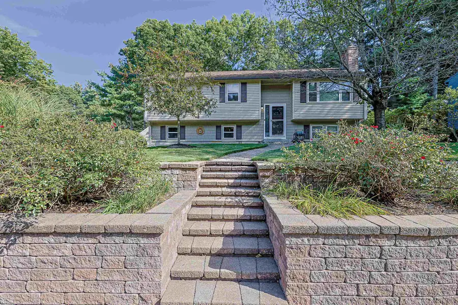 9 Jolori Lane, Nashua, NH 03062 - #2