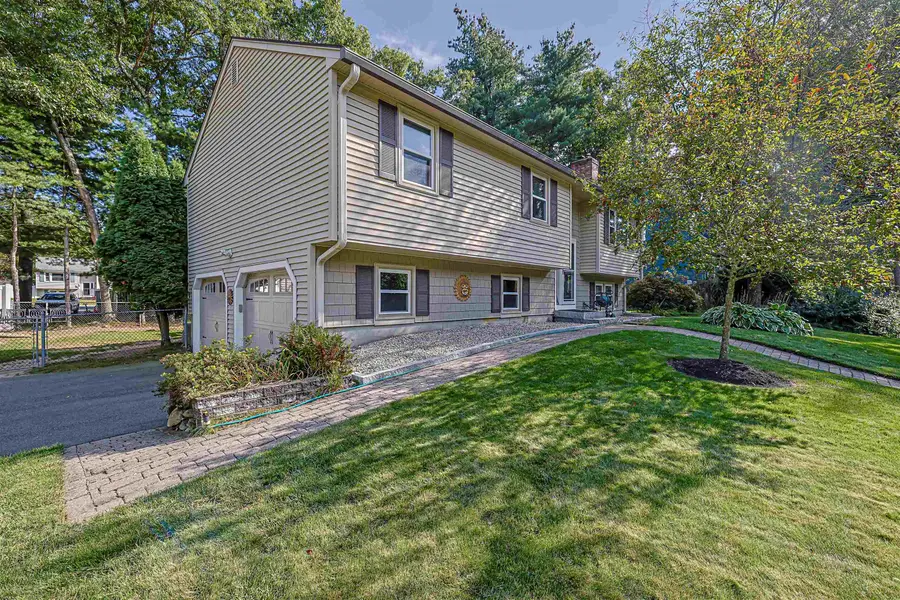 9 Jolori Lane, Nashua, NH 03062 - #3