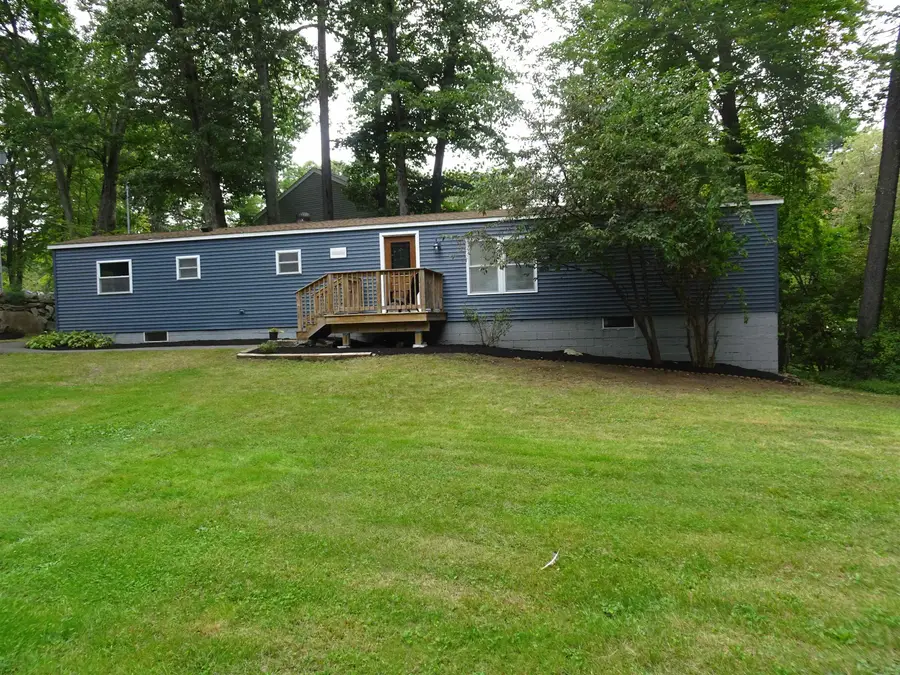 6 Chase Street, Salem, NH 03079 - #2