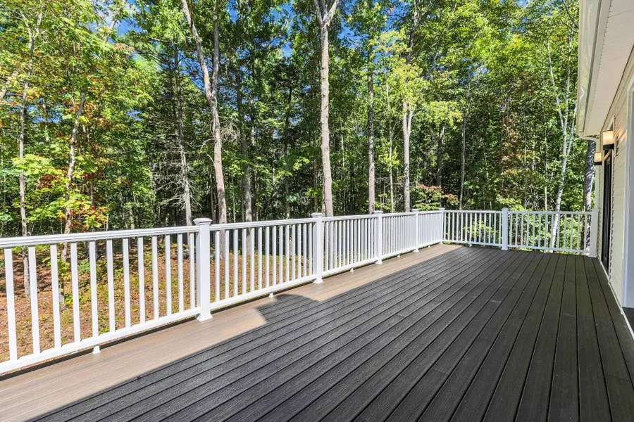 16 Overlook Circle, Auburn, NH 03032 - #3
