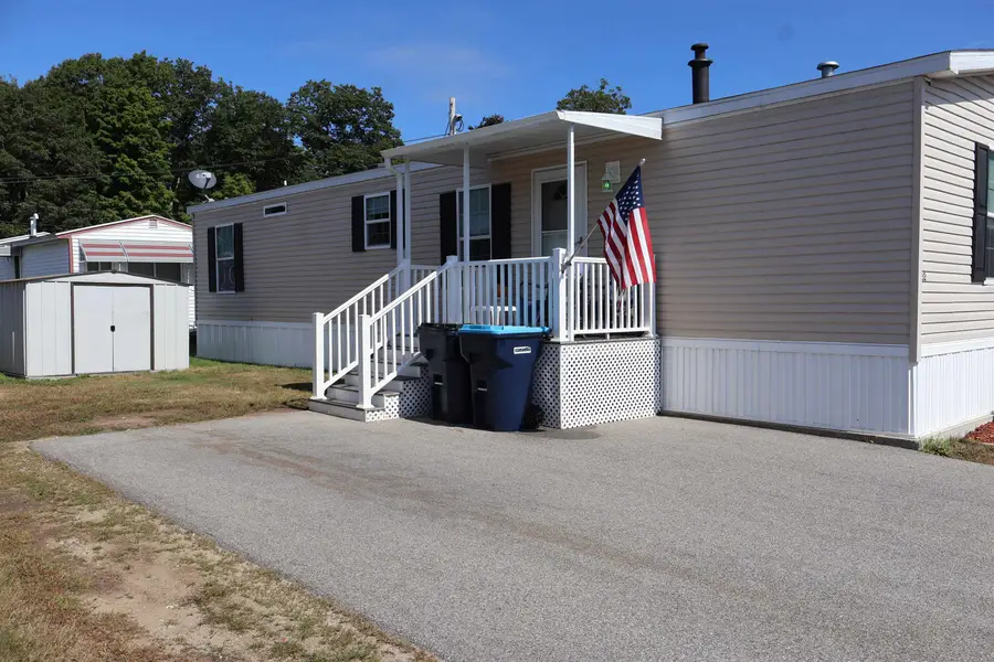 22 Bell Drive, Salem, NH 03079 - #2