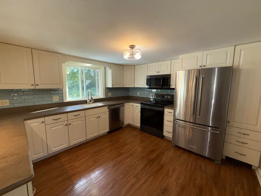 4 Corwin Drive, Derry, NH 03038 - #2