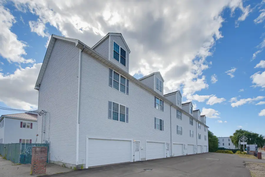 101 Maple Street #5, Manchester, NH 03103 - #2