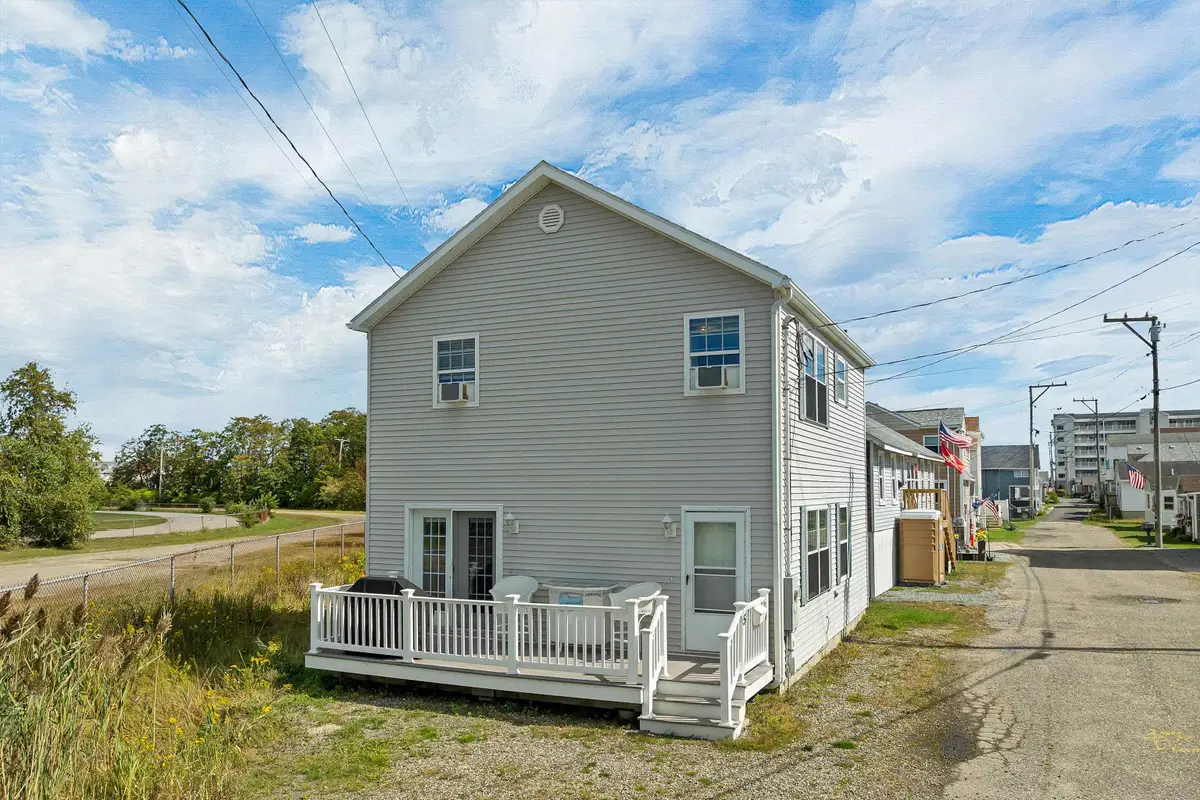5 Chase Street, Hampton, NH 03842 - #1