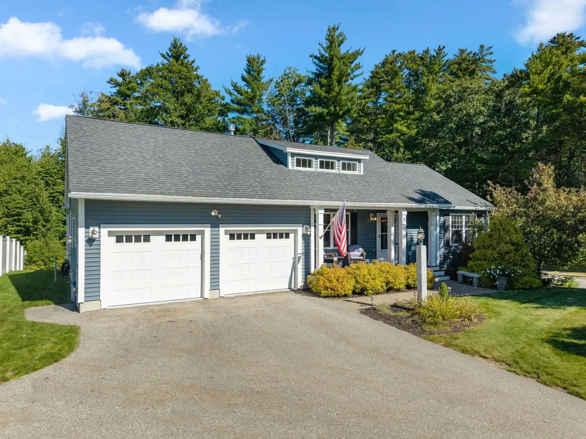 2 Firefly Circle, Somersworth, NH 03878 - #1