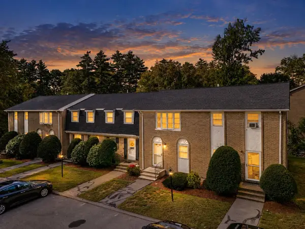 45 Fieldstone Drive, Londonderry, NH 03053