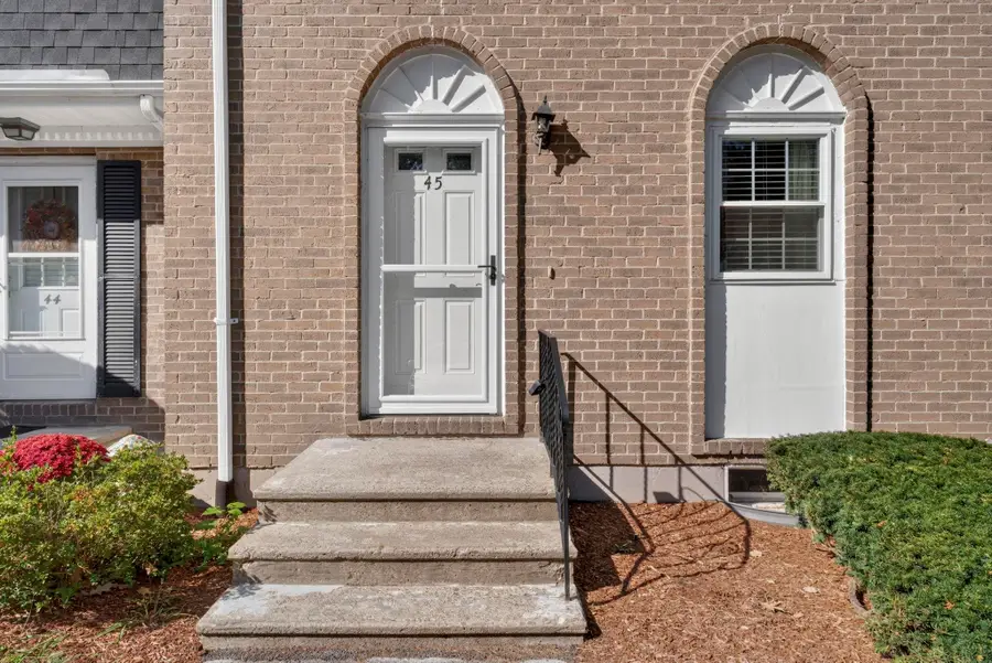 45 Fieldstone Drive, Londonderry, NH 03053 - #3