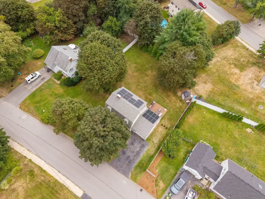 15 Hawthorne Road, Dover, NH 03820 - #2