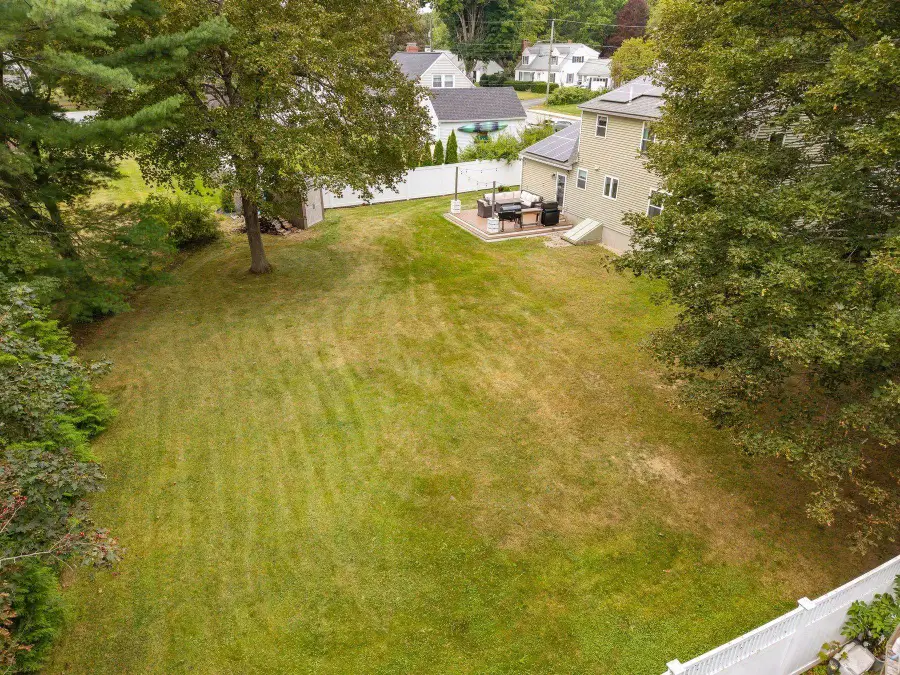 15 Hawthorne Road, Dover, NH 03820 - #3