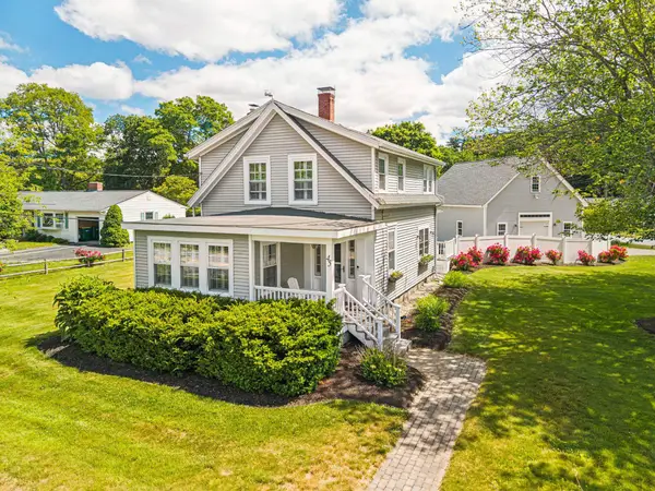 45 Post Road, North Hampton, NH 03862