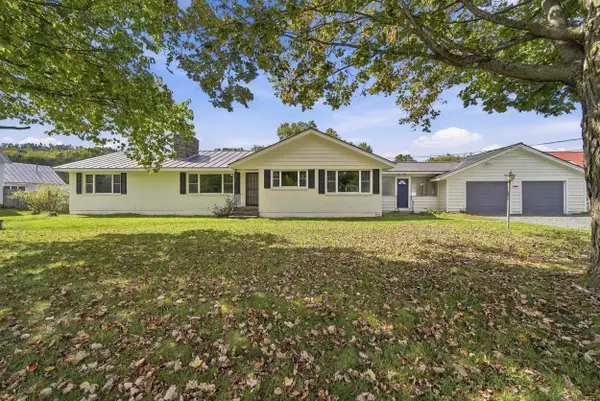 596 South Windsor Street, Royalton, VT 05068