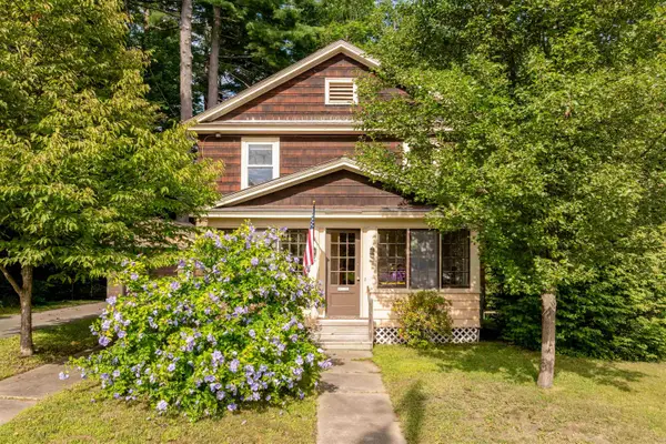 16 Bay Street, Claremont, NH 03743