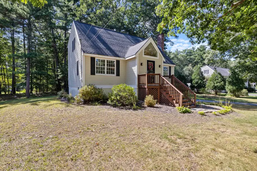 8 Dandiview Acres, Seabrook, NH 03874 - #2