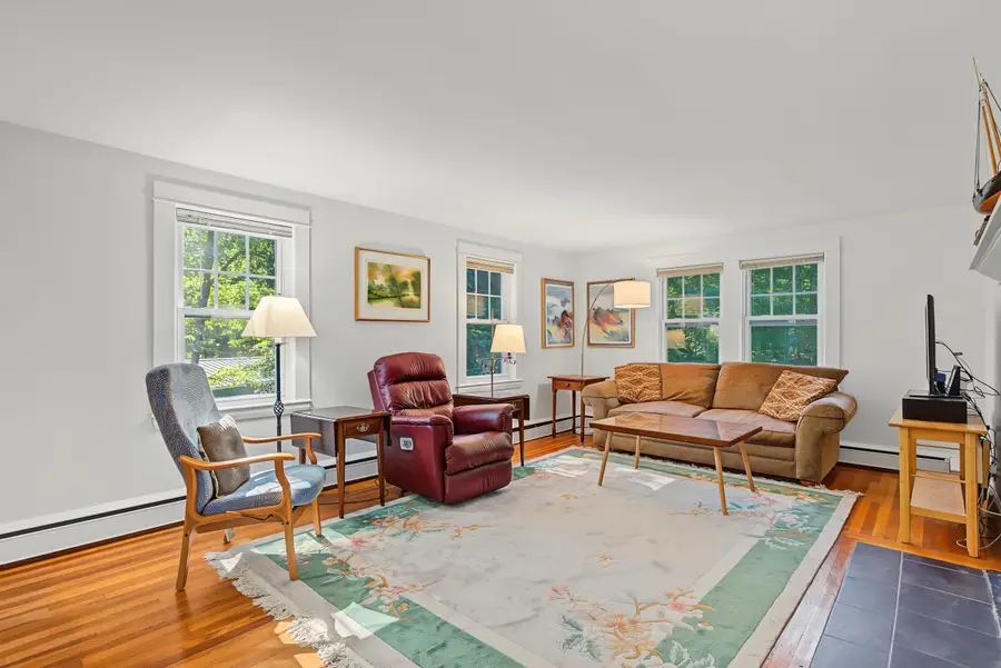 70 Winnicutt Road, Stratham, NH 03855 - #3