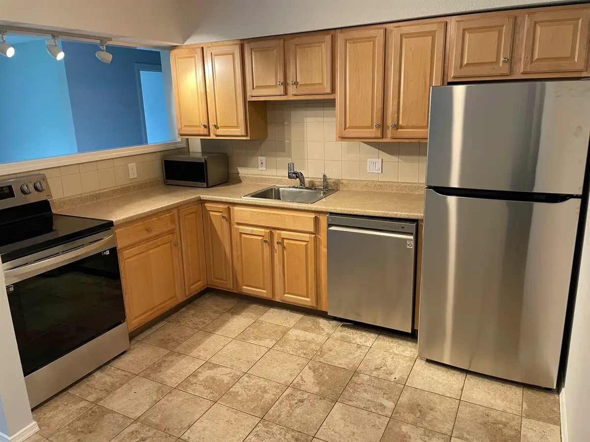 22 Mercury Drive #B, Londonderry, NH 03053 - #1