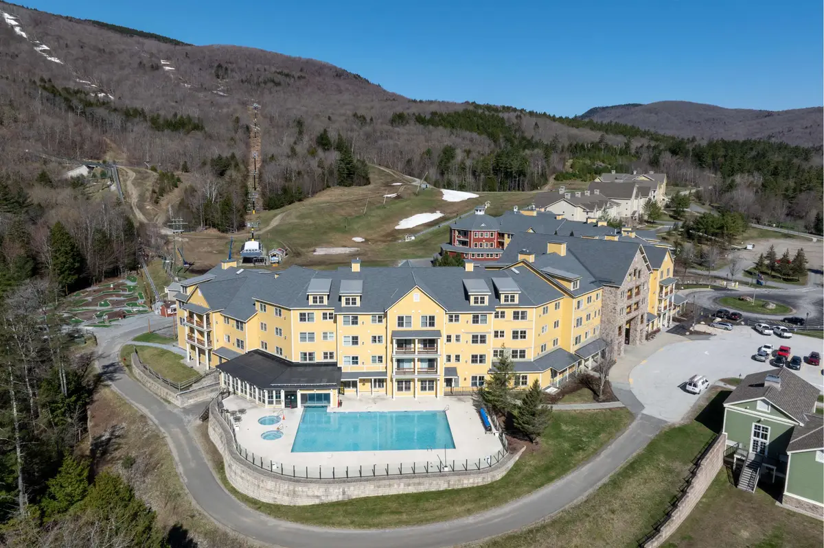 246/248 Qtr. I  Jackson Gore Inn, Ludlow, VT 05149 - #1