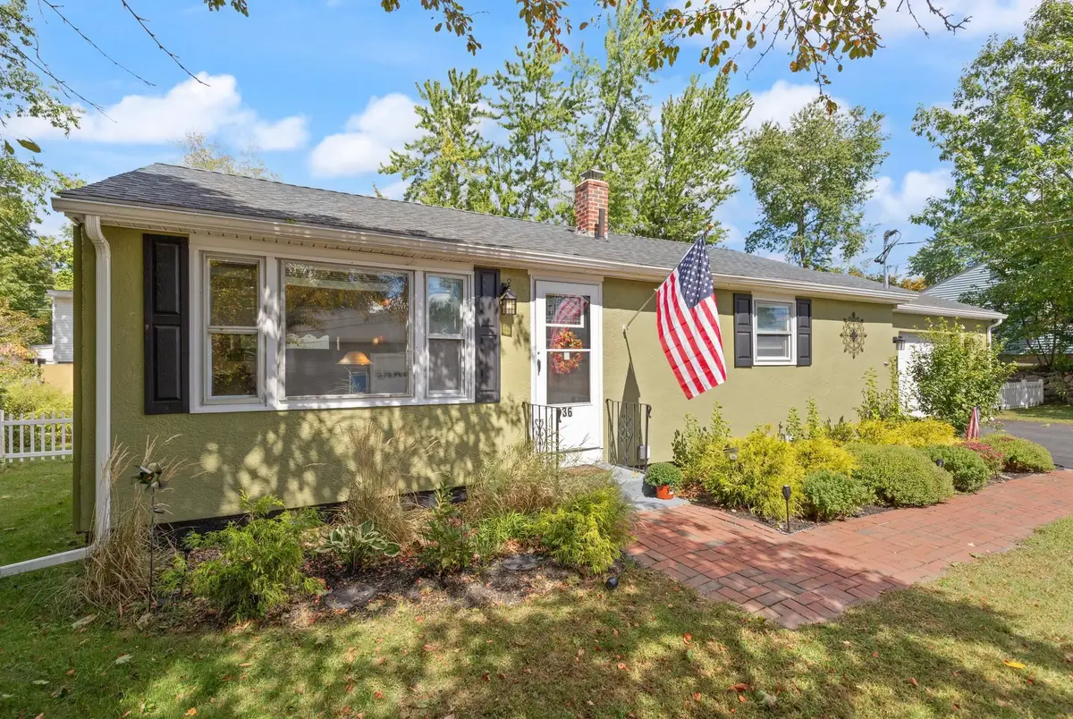 36 E Glenwood Street, Nashua, NH 03060 - #1