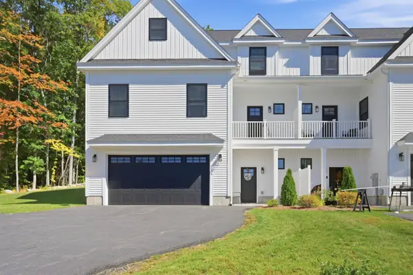 44 Stephen C Savage Way #A, Plaistow, NH 03865