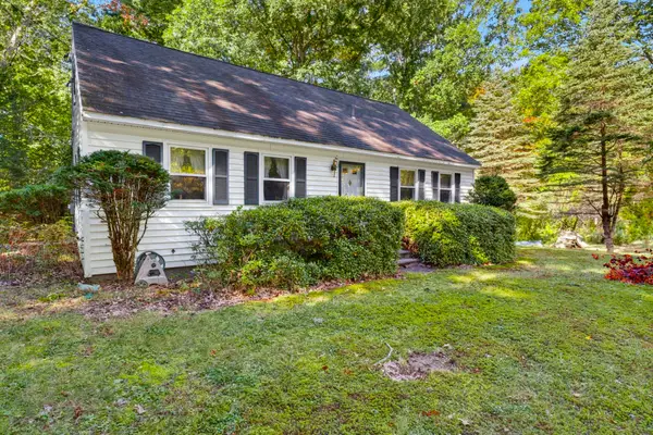 51 Mo-Sett Avenue, Goffstown, NH 03045