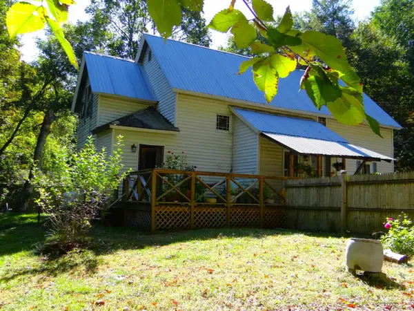 123 Hillcrest Terrace, Hartford, VT 05001