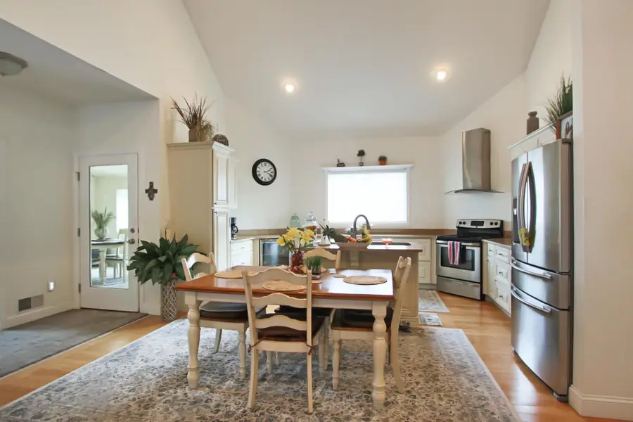 186 Kinsley Street, Nashua, NH 03060 - #2