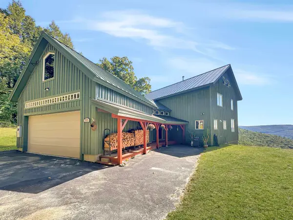 395 School Marm Lane, Townshend, VT 05353