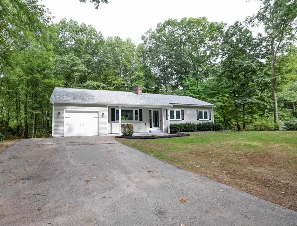 44 Shannon Road, Salem, NH 03079