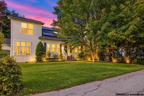 5 Merrimack Street, Hudson, NH 03051