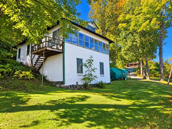 1 PJ Lane, Newport City, VT 05855