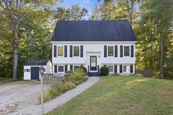 7 Sherwood Forest Drive, Canterbury, NH 03224