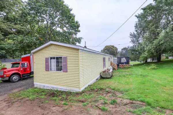 8 First Street, Mont Vernon, NH 03057