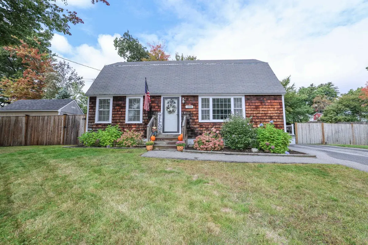 108 Westwood Drive, Nashua, NH 03062 - #1
