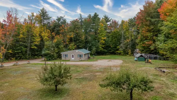 24 Stevens Road, Effingham, NH 03882