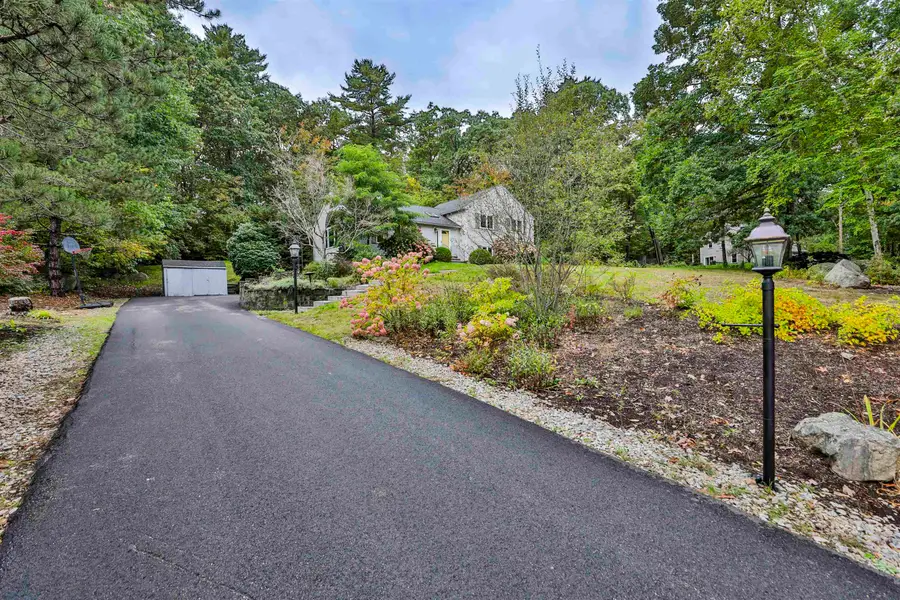 34 Joanne Drive, Hooksett, NH 03106 - #3