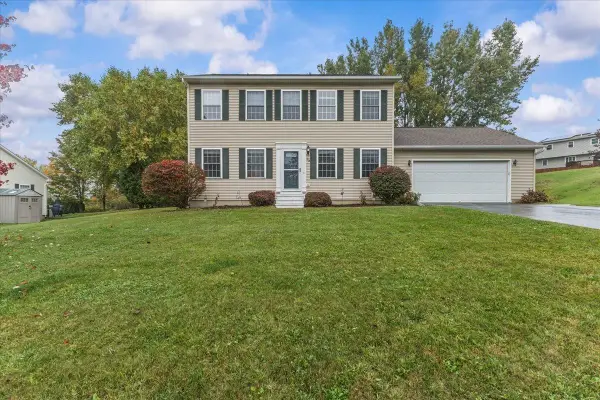 93 Hunting Ridge Lane, Milton, VT 05468