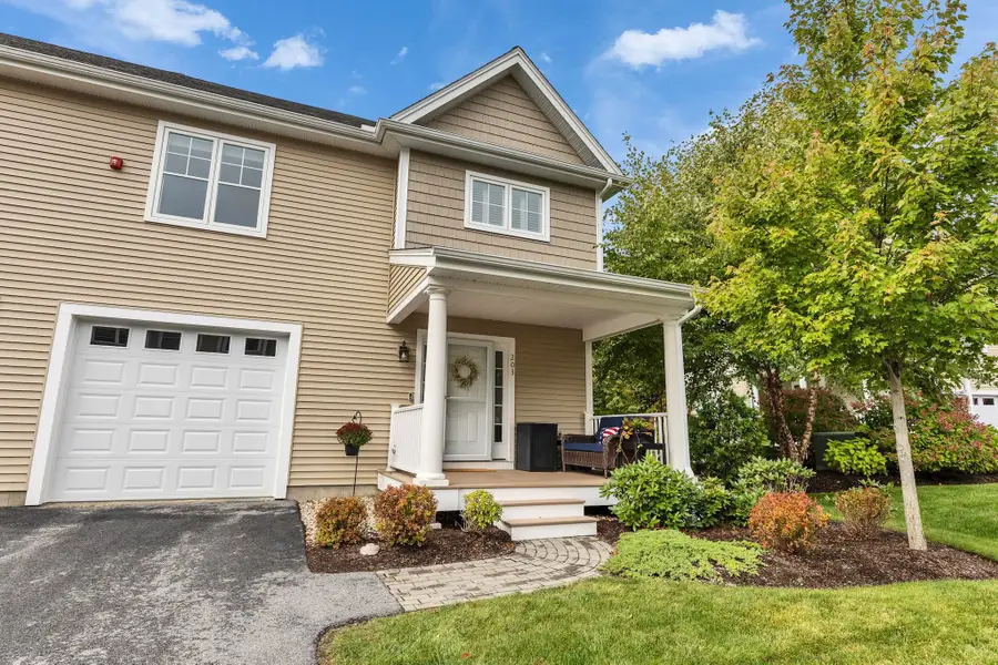 203 Woodview Way, Manchester, NH 03102 - #2