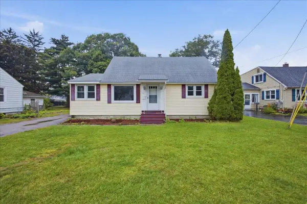 26 Pennington Drive, Burlington, VT 05408