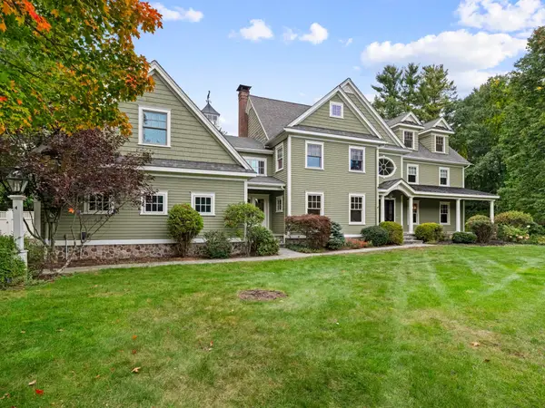 8 Wright Acres Road, Bedford, NH 03110