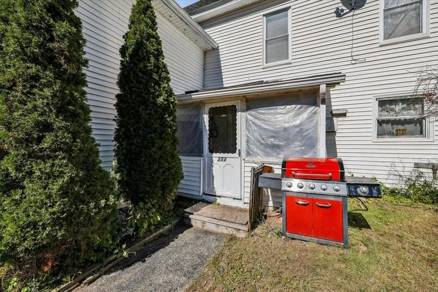 254 Court Street, Laconia, NH 03246 - #3