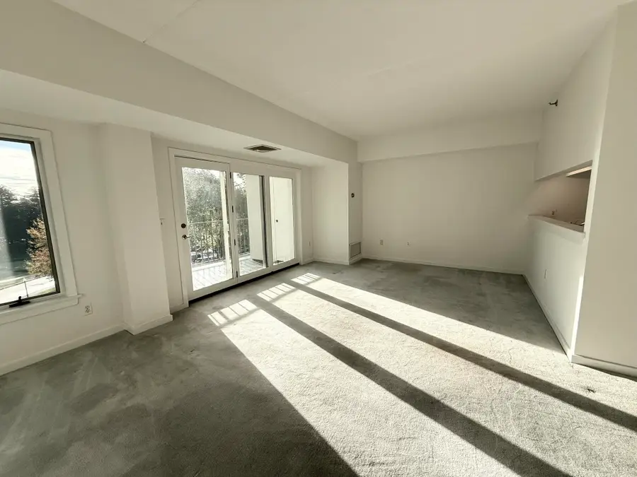 12 Mountain Laurels Drive #308, Nashua, NH 03062 - #3