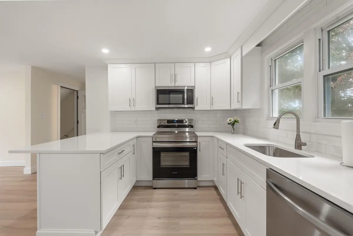 8 Blue Hill Avenue #Unit B, Nashua, NH 03064 - #1