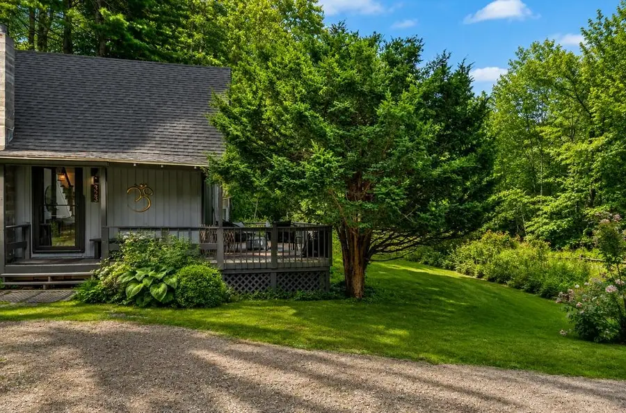 323 Fairgrounds Road, Bradford, NH 03221 - #2