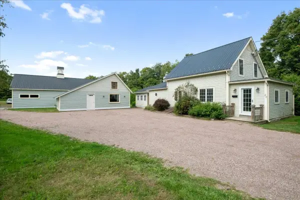 22 Park Street, Jericho, VT 05489