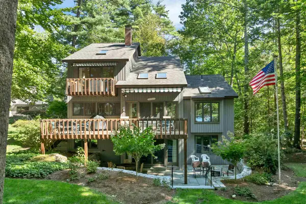 29 Harbourside Drive, Moultonborough, NH 03254