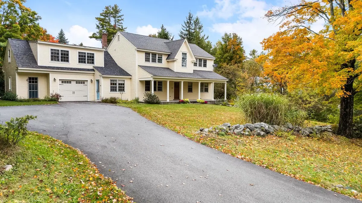 292 South Pleasant Street, New London, NH 03257 - #1
