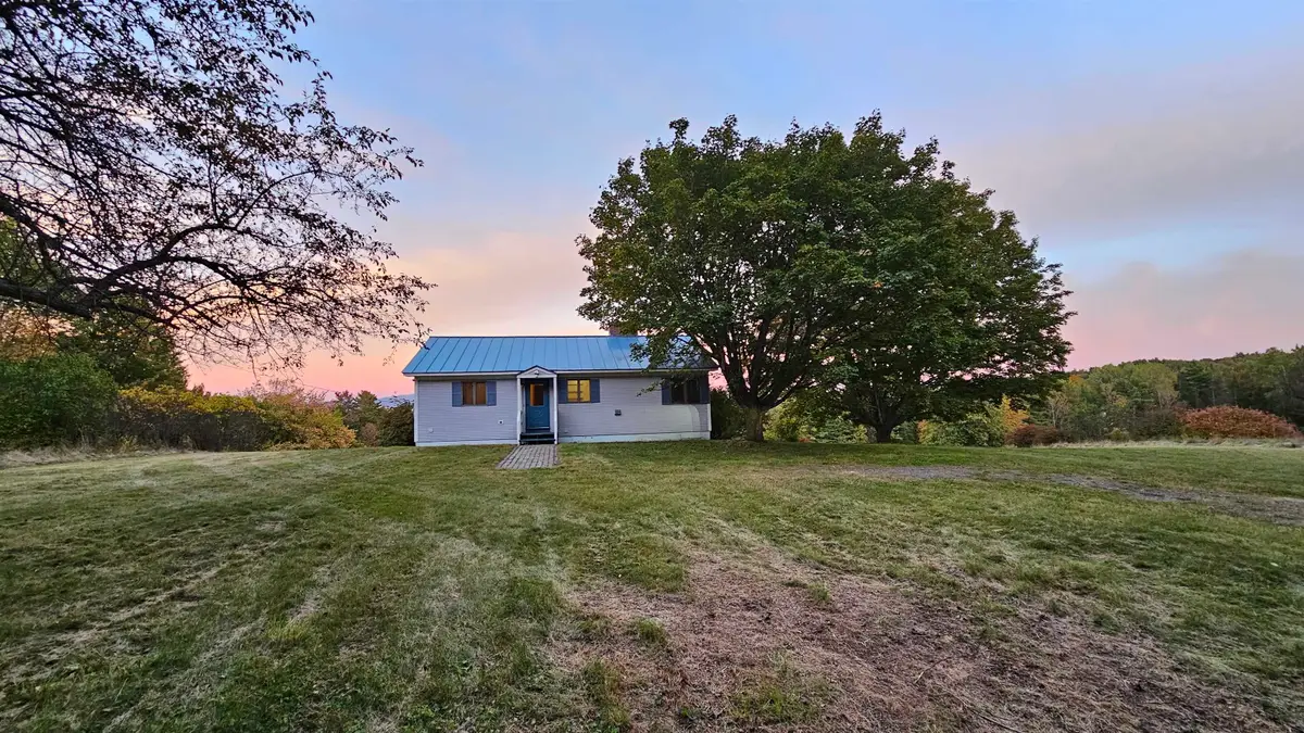 288 Old Stage Coach Road, Bradford, VT 05033 - #1